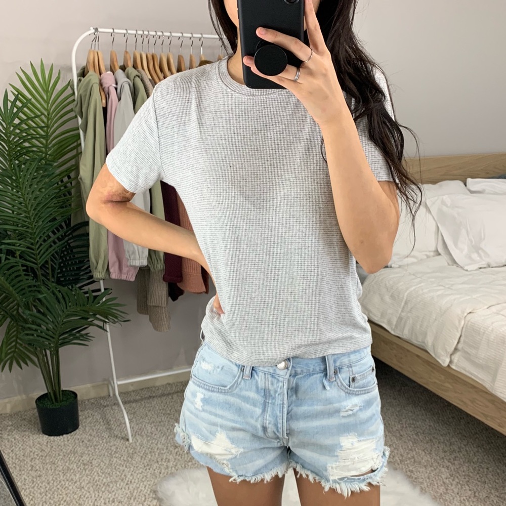 Brandy Melville - Light Gray Waffle Knot Tee - Picture 5 of 8
